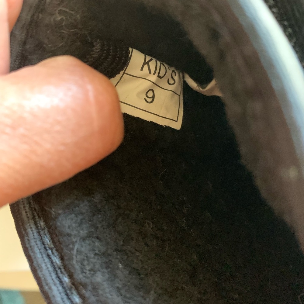 Kids Black Winter Boots - Picture 4 of 13